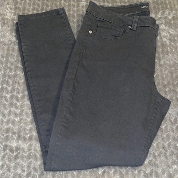 MICHAEL Michael Kors Gray Jeans. Size 8.  Skinny Jeans. - Picture 1 of 13